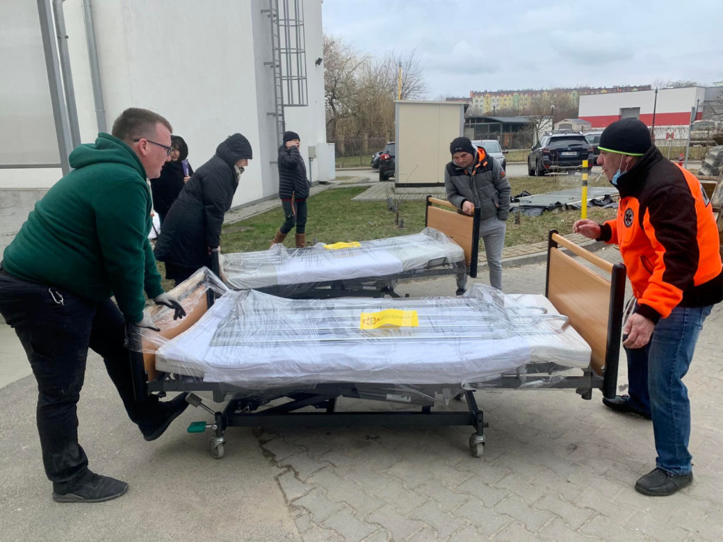 Z SPSK4 wyjechał tir medyczny do szpitala w Równem
