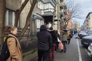 Tłusty czwartek w Krakowie. Kolejki przed cukierniami. To już nasza tradycja