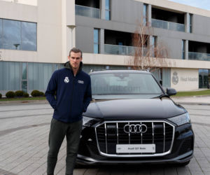 Piłkarze drużyny Real Madryt odebrali nowe samochody Audi