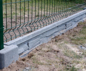 Podmurówka z prefabrykatów