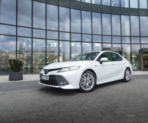Toyota Camry 2.5 Hybrid 218 KM e-CVT Executive + VIP