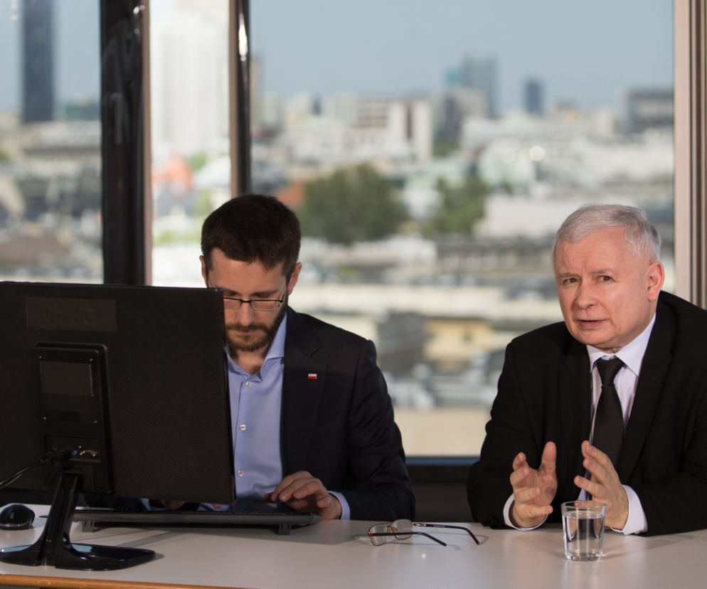 Jarosław Kaczyński i Radosław Fogiel 
