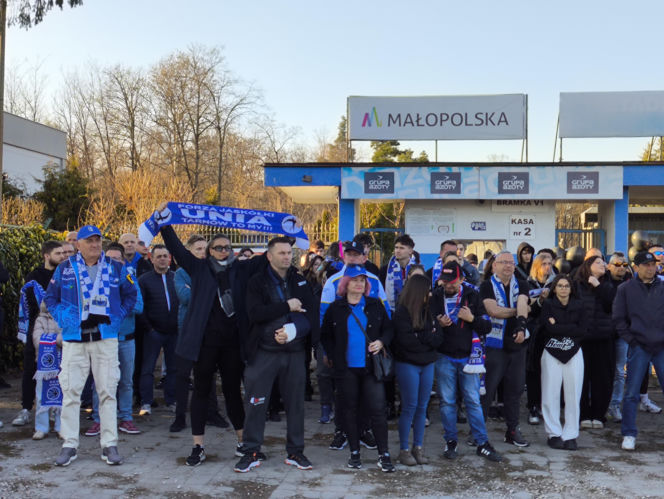 Smutny dzień dla tarnowskiego żużla. Kibice żegnają Unię Tarnów
