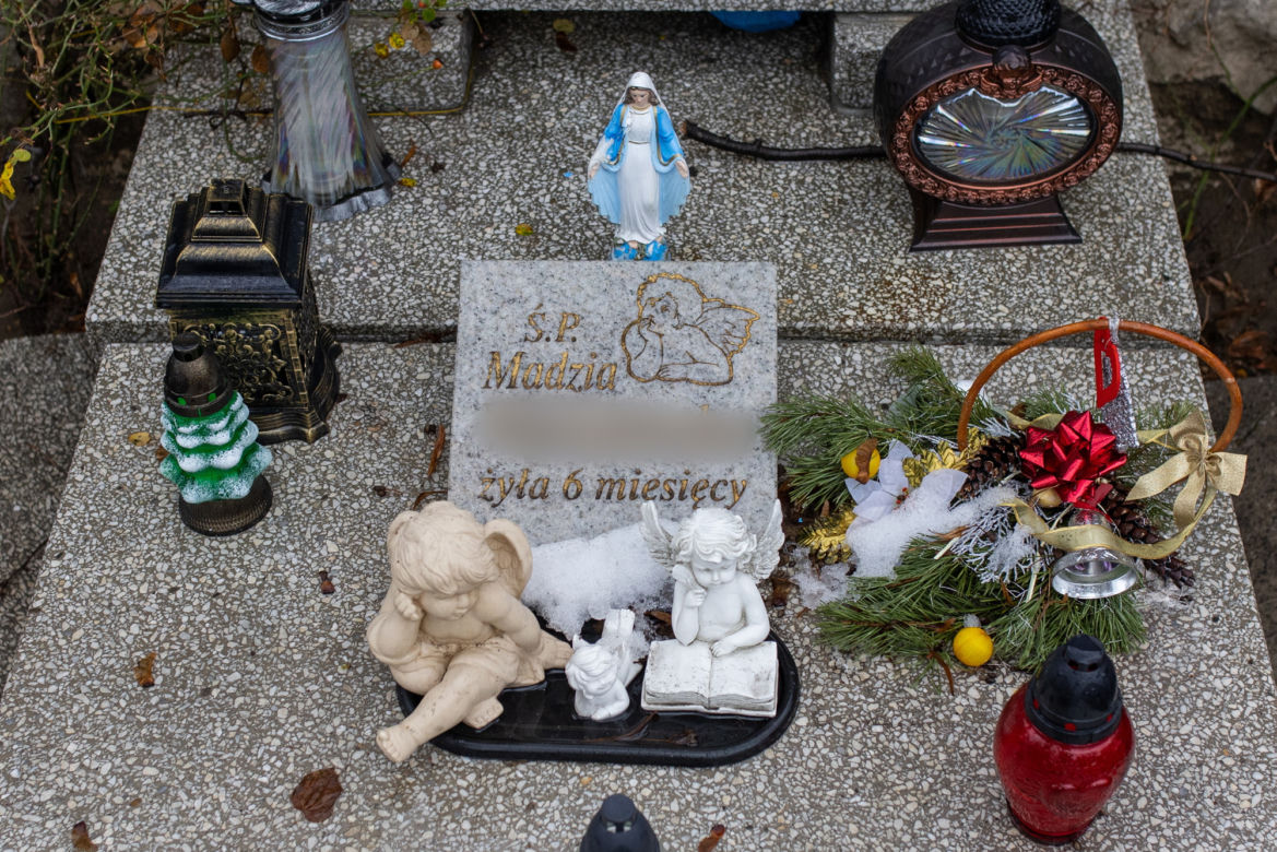 Grób Madzi z Sosnowca. Mija 11 lat od zabójstwa dziewczynki