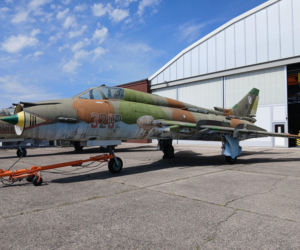 Wojskowe Zakłady Lotnicze sprzedają Su-22. Samolot szturmowy można kupić za cenę nowego auta
