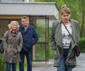 Na Wspólnej, odcinek 2523: Ola (Marta Wierzbicka), Marek (Grzegorz Gzyl), Danuta (Lucyna Malec)
