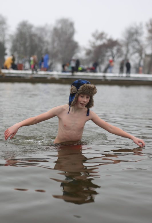 Na ziemi śnieg, a w wodzie morsy. W drugiej połowie stycznia zima wróciła. Zobaczcie!