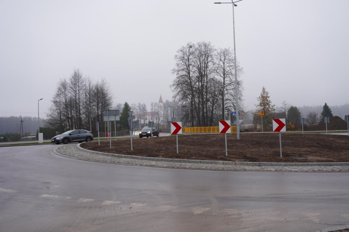 Wielkie otwarcie tunelu pod torami w Niewodnicy Kościelnej. Tak przebiegają prace w ramach Rail Baltica [ZDJĘCIA]