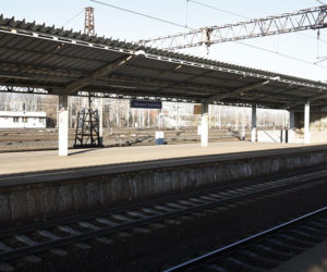 Warszawa. Wojsko na stacjach kolejowych