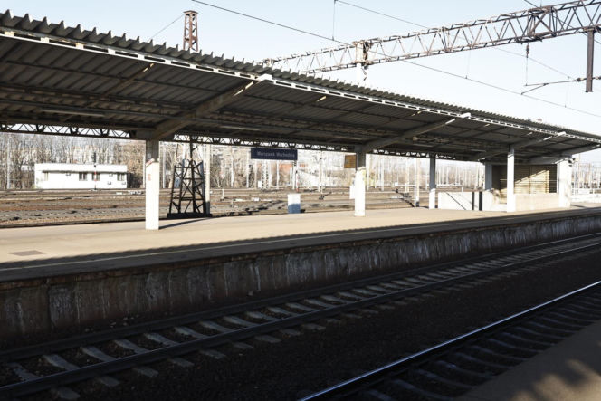 Warszawa. Wojsko na stacjach kolejowych