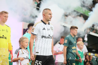 Tak Legia pożegnała legendę. Piękna oprawa i wielki moment Artura Jędrzejczyka
