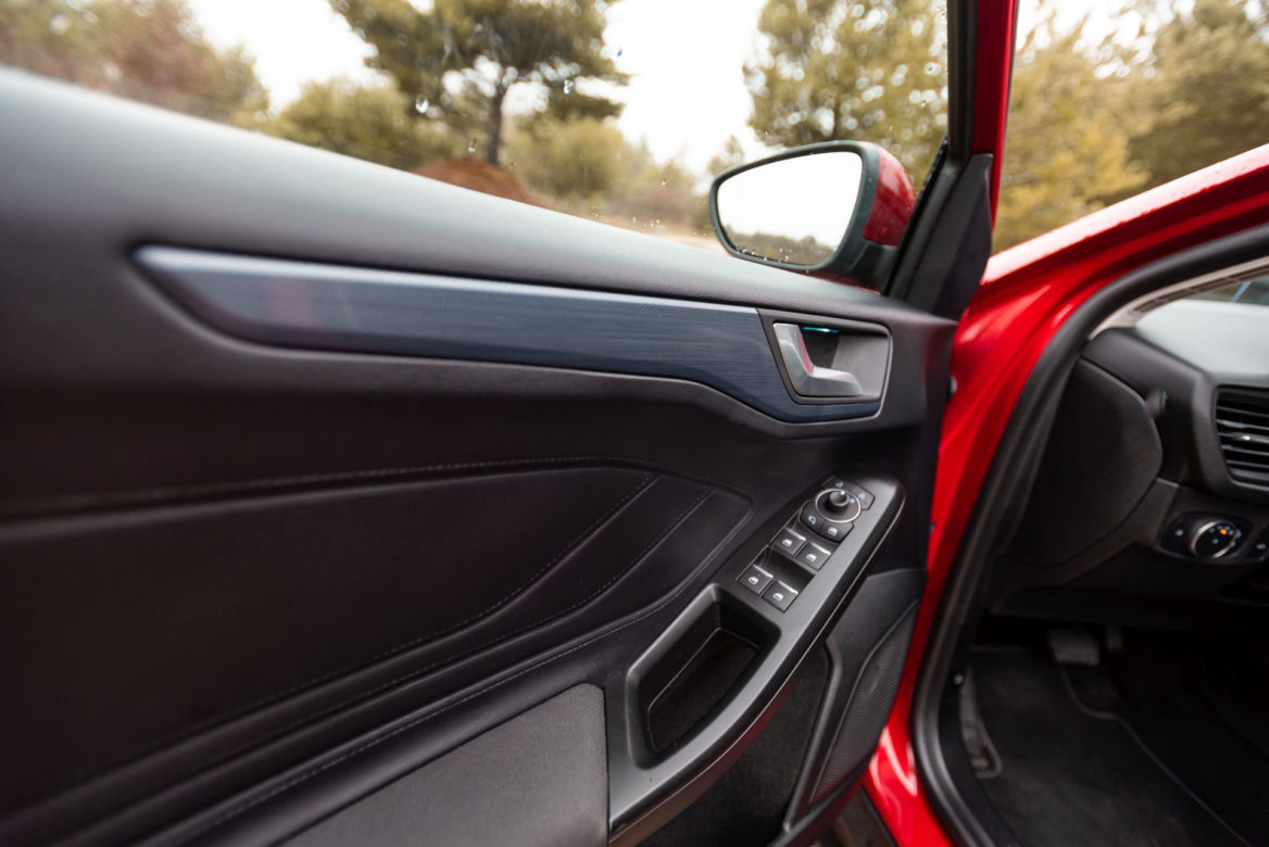 Ford Focus Active X 1.0 EcoBoost Hybrid PowerShift