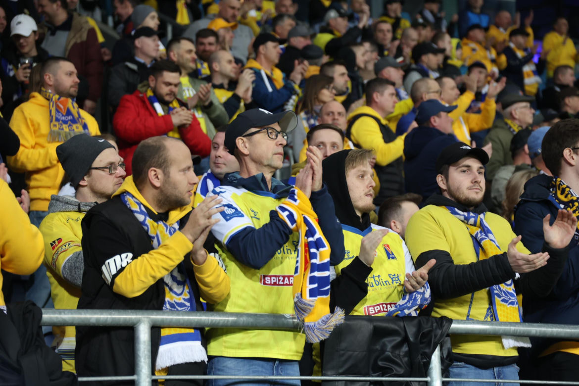 Kibice na meczu Motoru z Legią. Taki doping tylko w Lublinie! Szukajcie się na zdjęciach