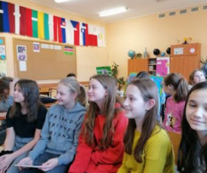 Szkoła z Choroszczy współpracuje ze szkołą z Afryki. Uczniowie zdecydowali się na piękny gest!