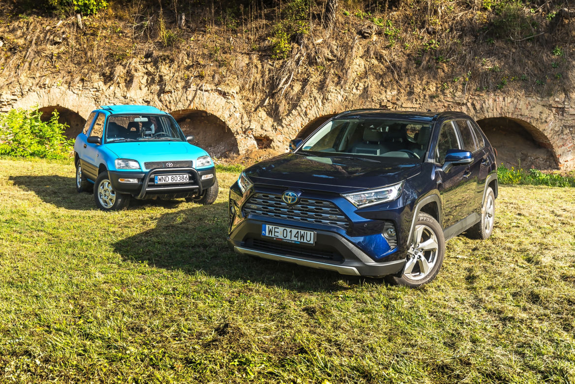 Toyota RAV4 mk. I & Toyota RAV4 mk. V