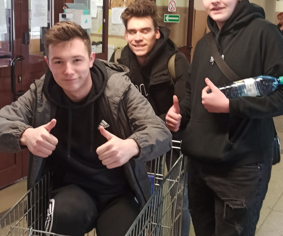 dzień bez plecaka