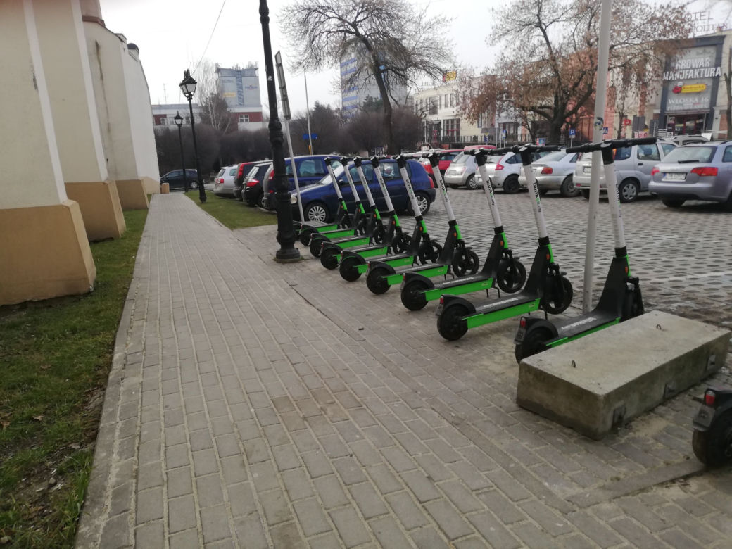Hulajnogi elektryczne firmy Bolt
