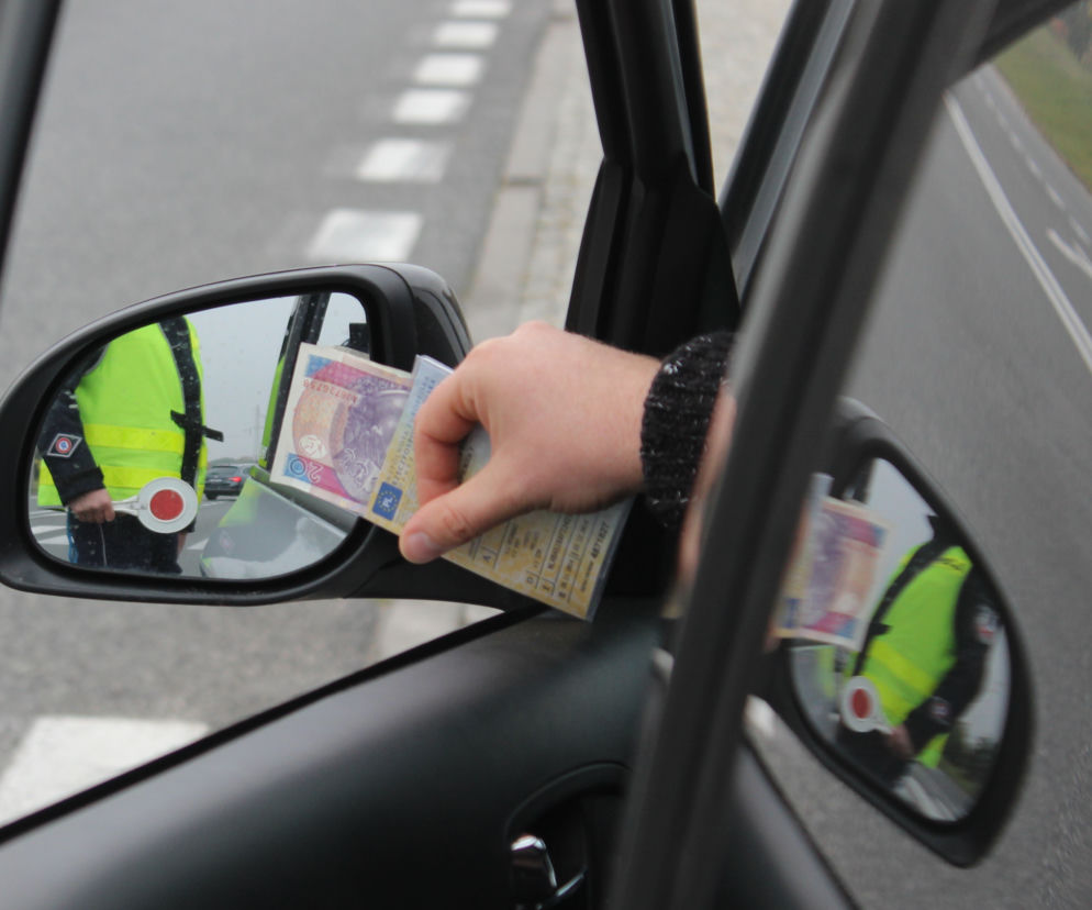 Próba wręczenia łapówki policjantowi
