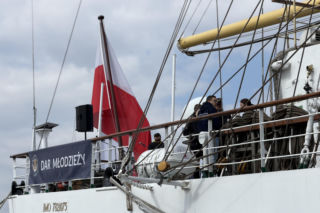 Z Gdyni przez Bahamy do Nowego Jorku! Dar Młodzieży wyruszył właśnie w swój najprawdopodobniej ostatni tak długi rejs