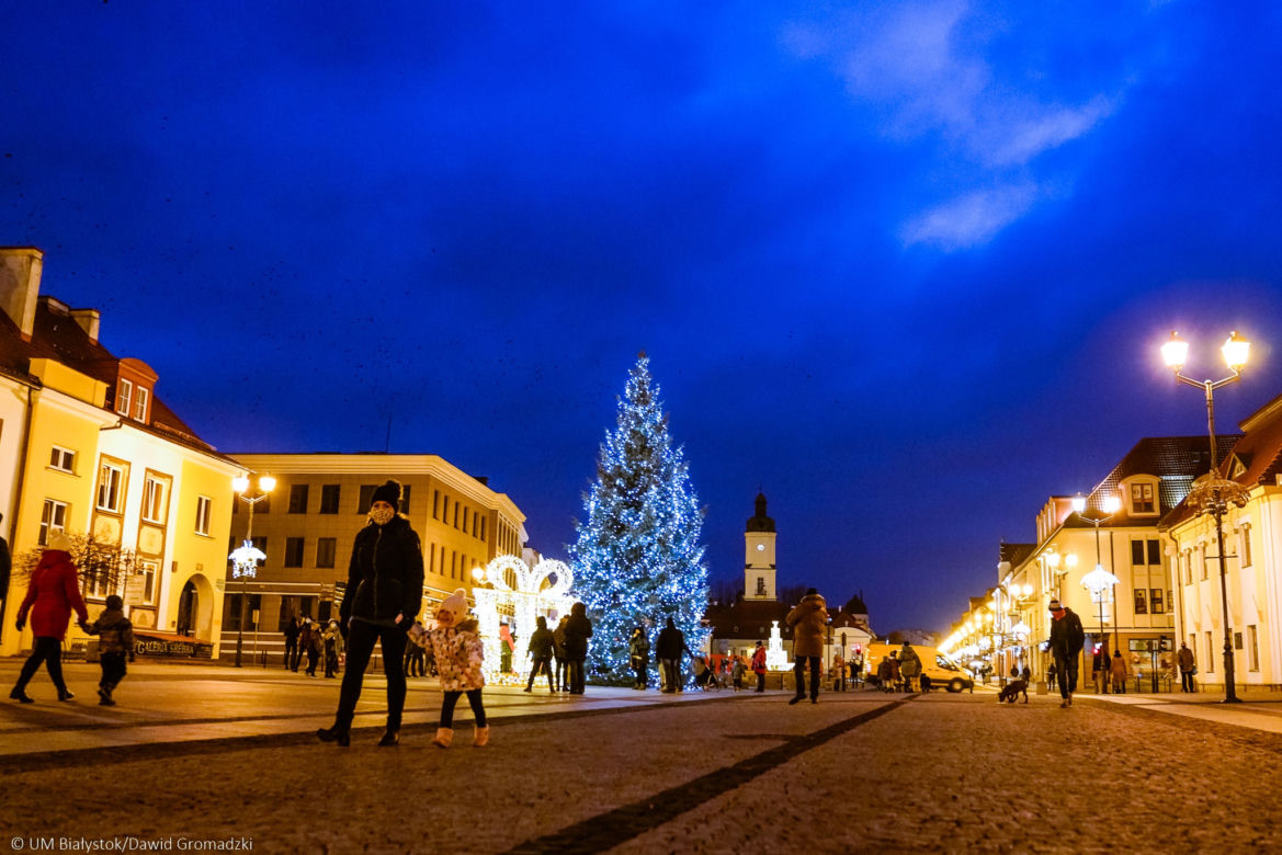Białystok. Świąteczne iluminacje rozbłysły w mieście. Coś pięknego. Musisz to zobaczyć!