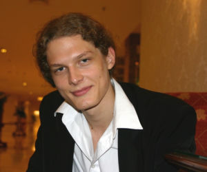Adam Fidusiewicz jako Maks