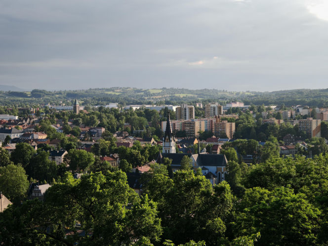 To jedno z najstarszych miast na Śląsku. Jest stolicą historycznej krainy