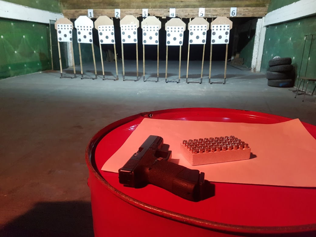 Odwiedź strzelnicę C4 Guns