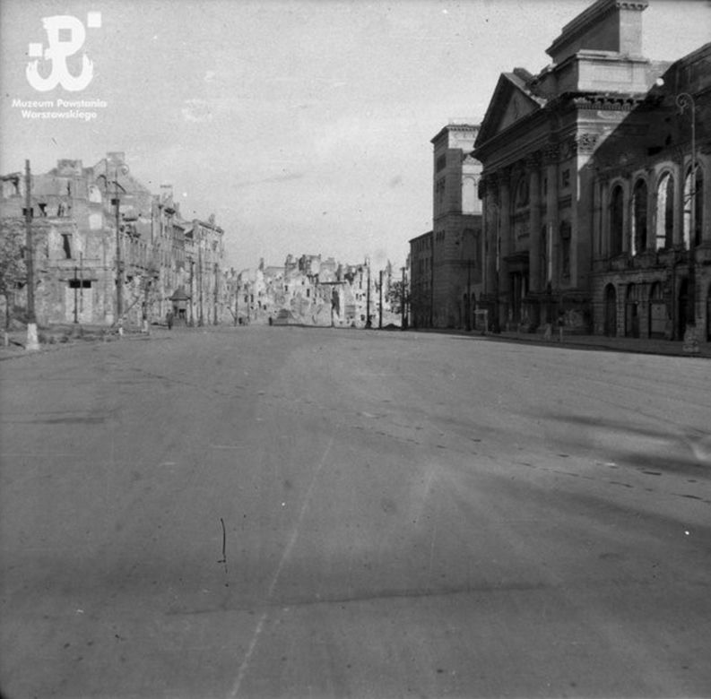 Powstanie Warszawskie. Te same miejsca w stolicy w 1944 roku i dziś