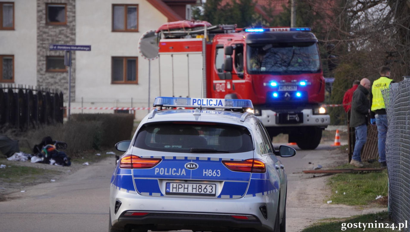 Mercedes wjechał w matkę i niemowlaka. Dramatyczny wypadek w Gostyninie	