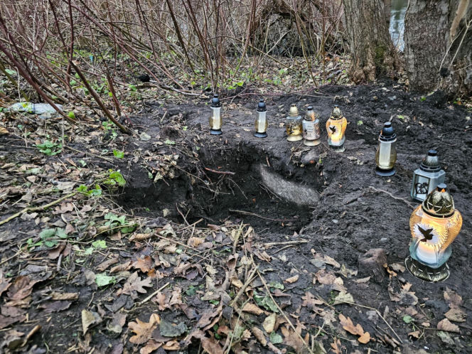 Zabił kolegę, poćwiartował i wyniósł w walizce. Szczątki zakopał w parku miejskim. Biegli nie mają wątpliwości