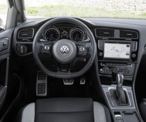 Volkswagen Golf Variant R
