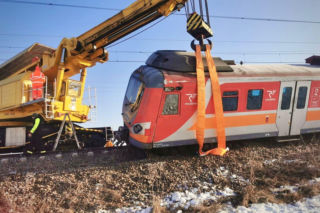 Paraliż na kolei w Małopolsce. Pociągi na objazdach po wykolejeniu składu