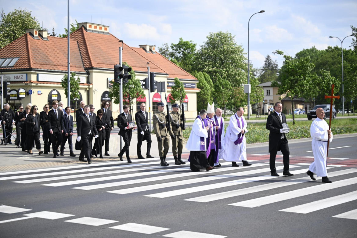 Grób Andrzeja Olechowskiego