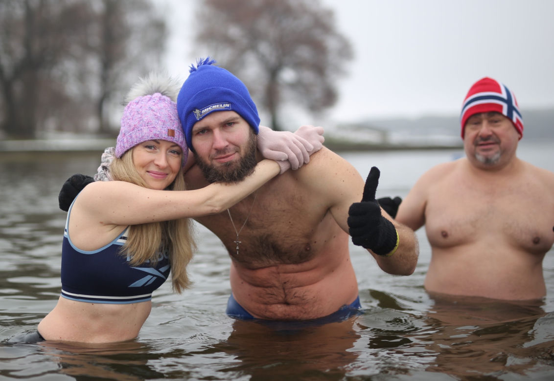 Na ziemi śnieg, a w wodzie morsy. W drugiej połowie stycznia zima wróciła. Zobaczcie!