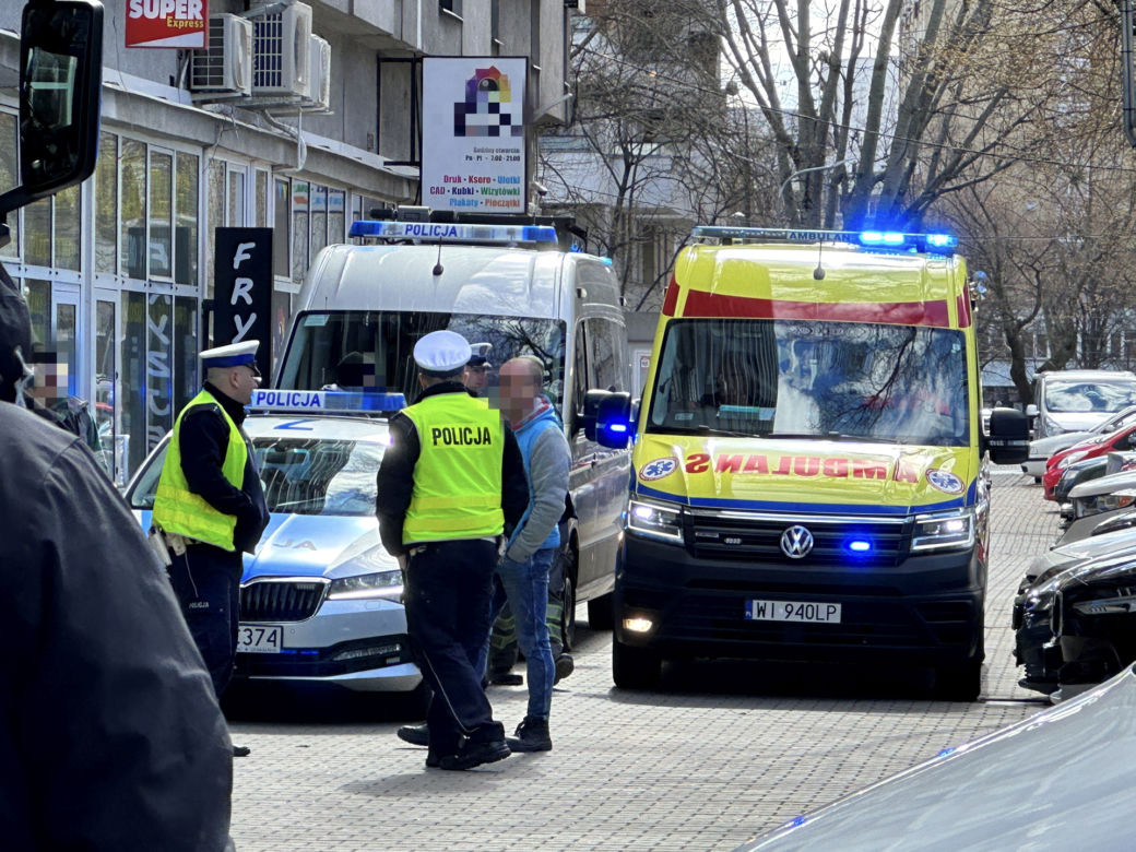 Tragedia na Woli. Śmieciarka przejechała staruszkę. Dramatyczne sceny