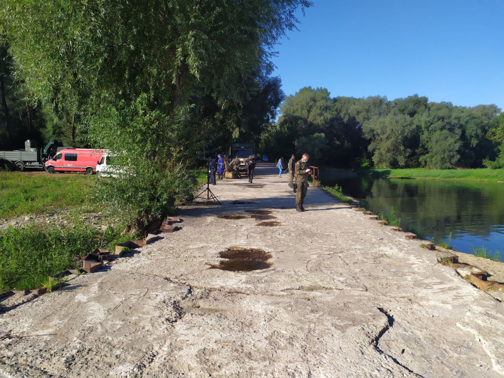 Rozpoczyna się się budowa mostu pontonowego na Wiśle! Jak wygląda?