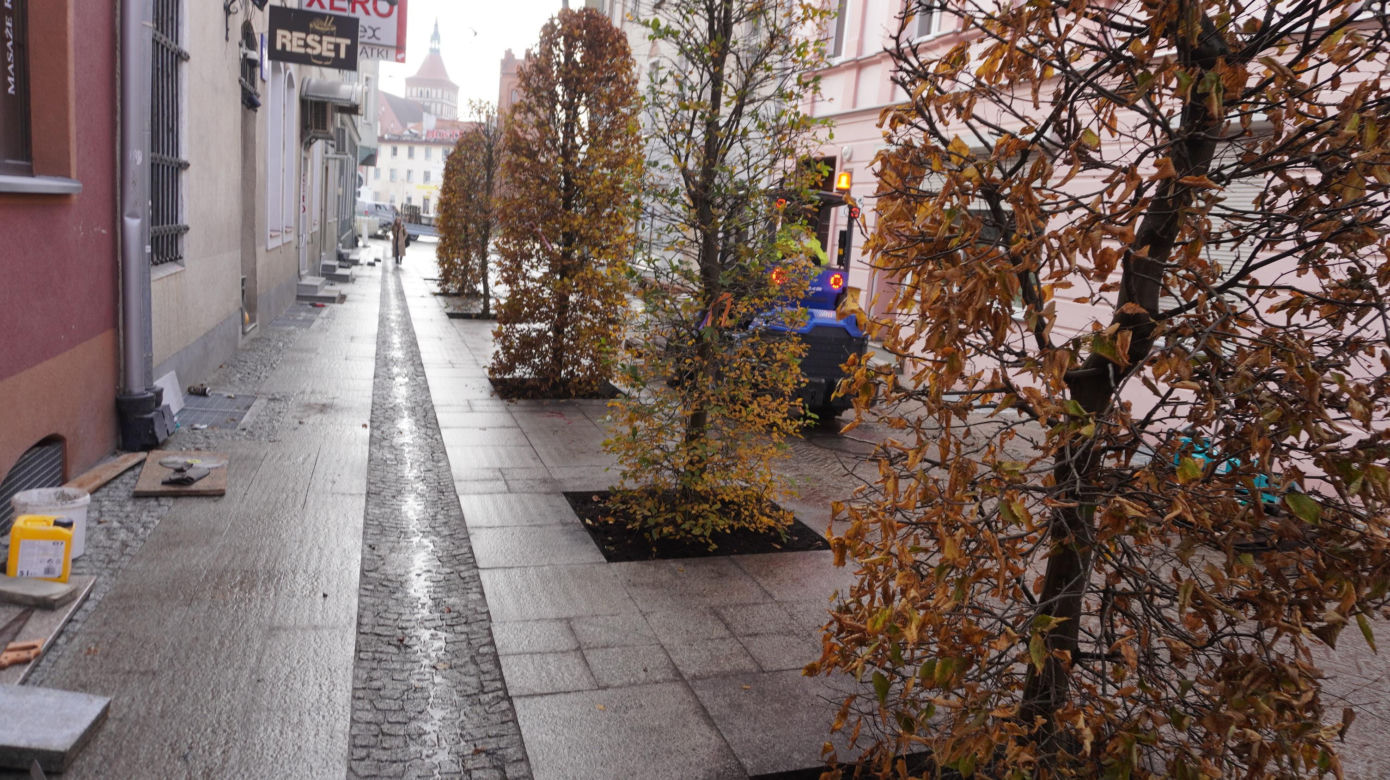 Alejka w centrum Olsztyna zmieniła się nie do poznania. Będzie najpiękniejsza w mieście? [ZDJĘCIA]