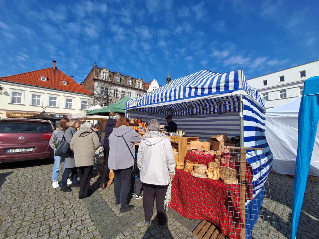Jarmark wielkanocny w TarnowskIch Górach ZDJĘCIA