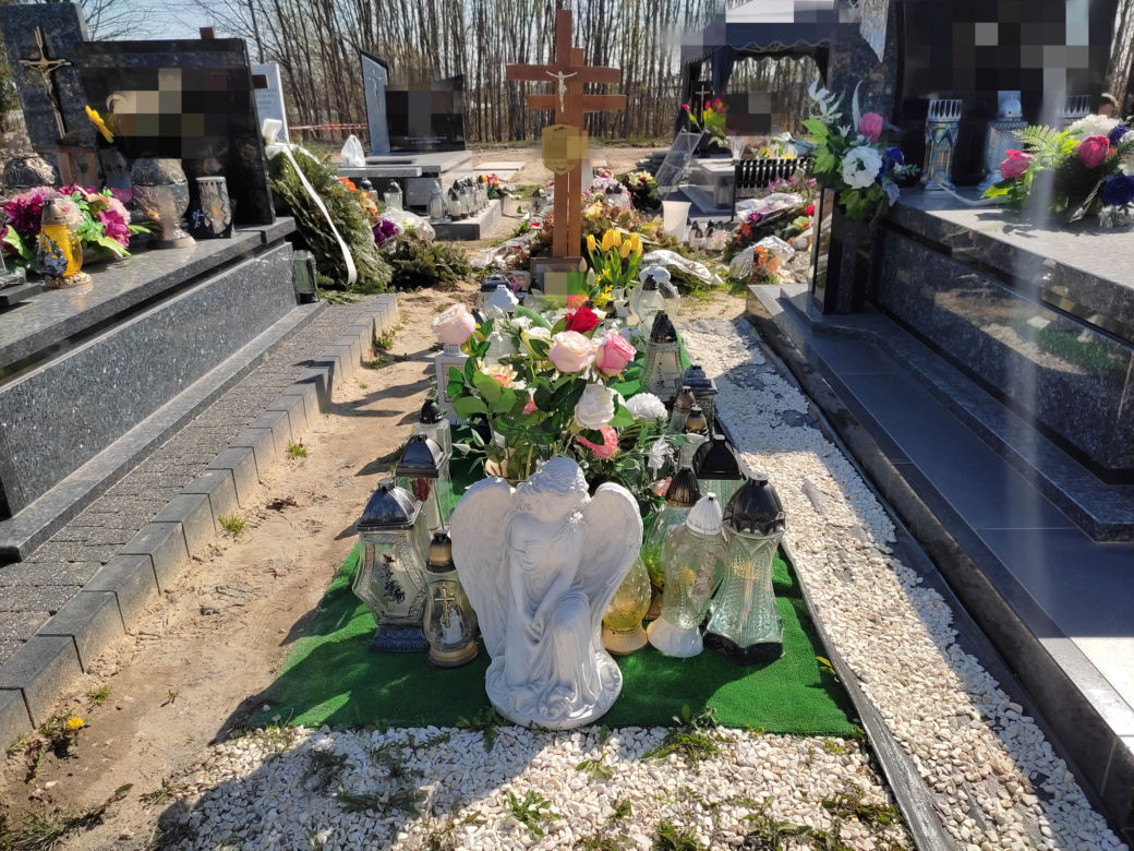 Grób zamordowanego przez kochanke Erwina P.