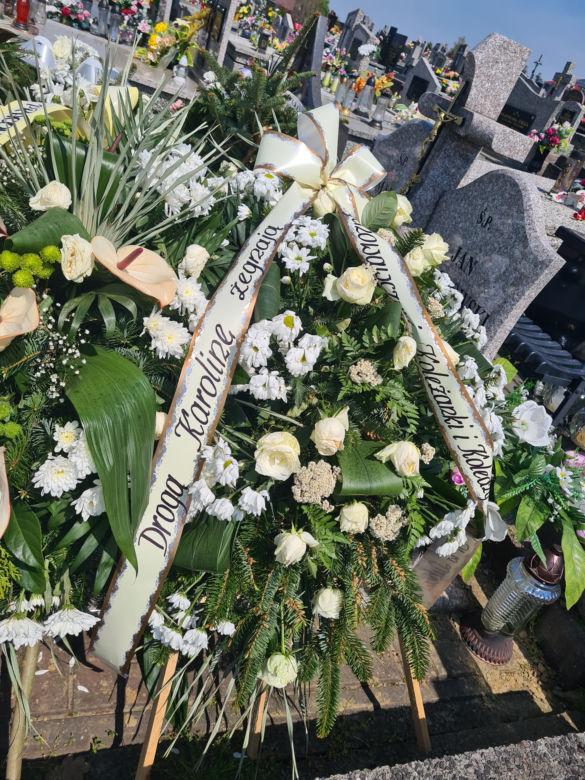 Lubenia. 15- letnia Karolina zadławiła się cukierkiem i zmarła [GALERIA]