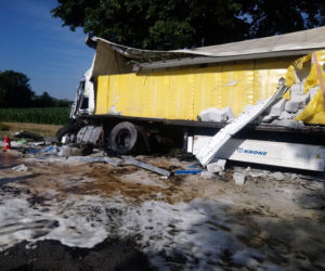 Zderzenie tirów na DK 8 w Jordanowie Śląskim