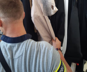 Łódzkie: Nalot policji na centrum handlowe. Kryminalni zabezpieczyli podróbki warte ponad 600 tysięcy złotych