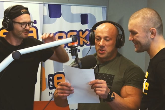 Burneika śpiewa na Dzień Matki - do dopiero HARDKOROWY wykon!
