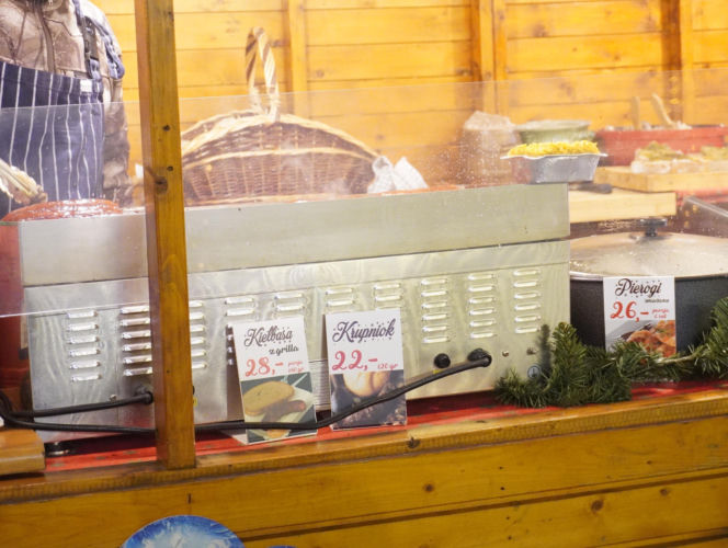 Jarmark bożonarodzeniowy w Katowicach 2025: Menu i cennik przysmaków