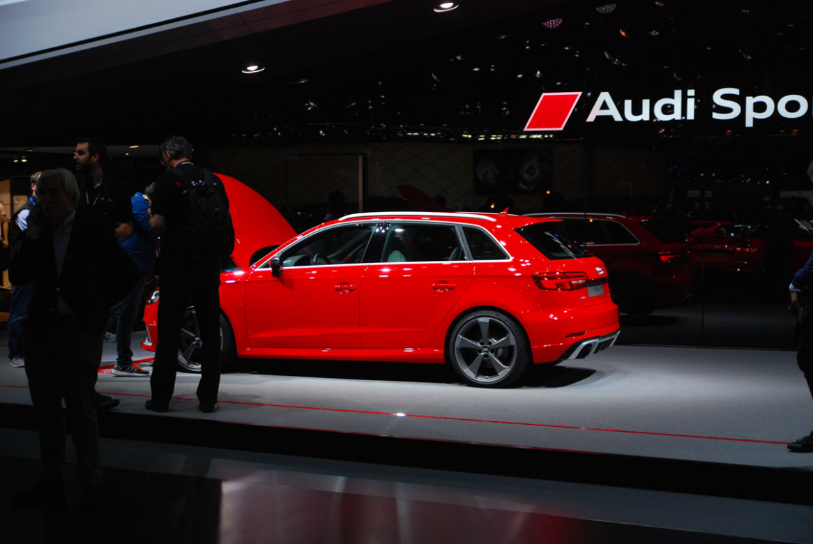 Genewa 2017 - stoisko Audi