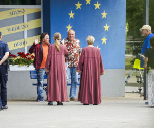 Daniel Olbrychski jak król na planie Rancza