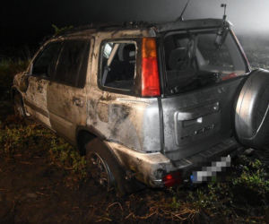 Honda dachowała na polu, 43-letni kierowca nie żyje. Tragiczny wypadek pod Zamościem