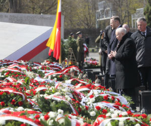 Kaczyński uczcił pamięć ofiar katastrofy smoleńskiej