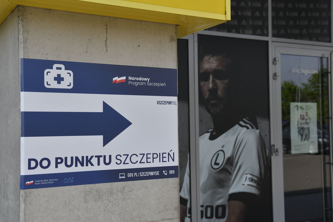 Ruszyły szczepienia na stadionie Legii