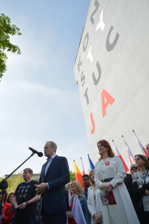 Prezentacja muralu "Konstytucja" w Warszawie